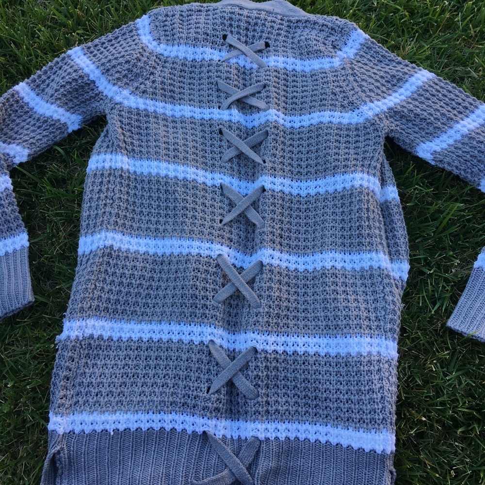 PRICE DROP♠️Mrs Maggie nice stripped cardigan cute - Picture 6 of 6